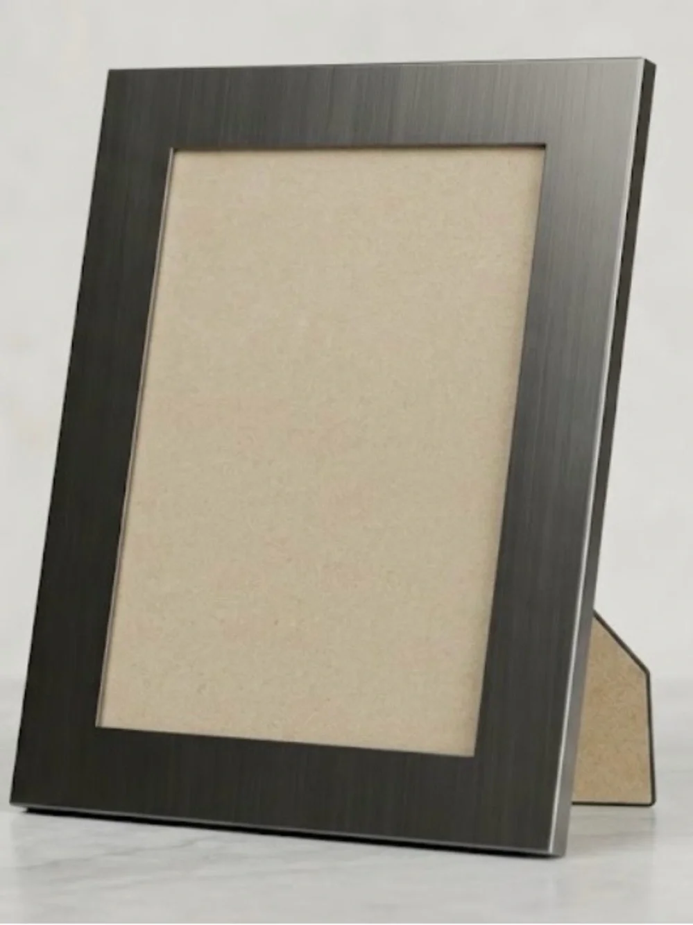 NWT Unbranded Brushed Metal 5x7 Picture Frame – New